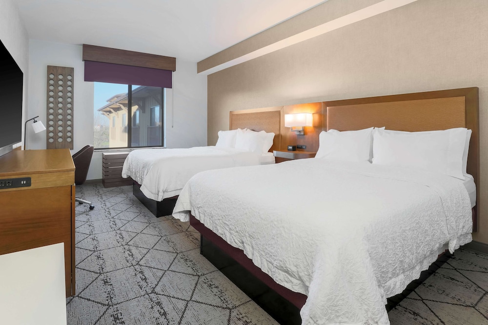 Hampton Inn & Suites Windsor Sonoma Wine Country - photo 16