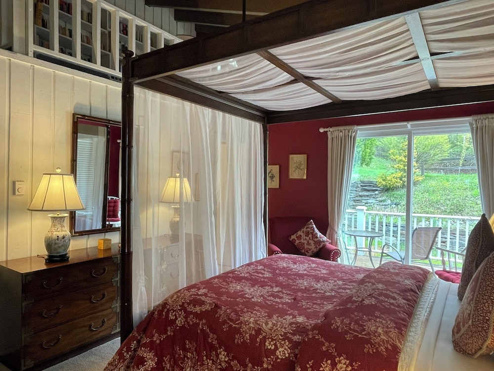 Deerhill Inn - photo 100