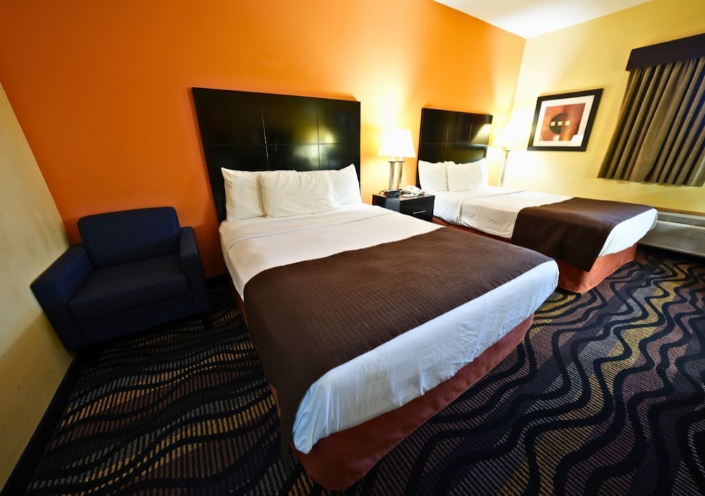 Rock Island Inn & Suites Streator IL - photo 4
