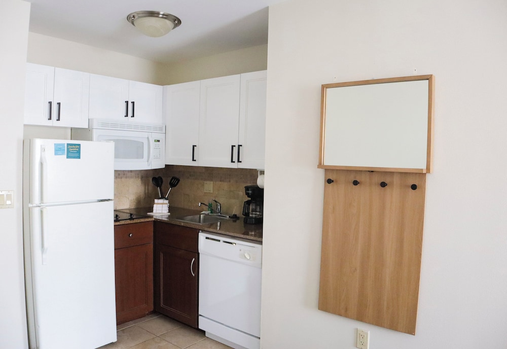 Staybridge Suites Austin Airport by IHG - photo 38