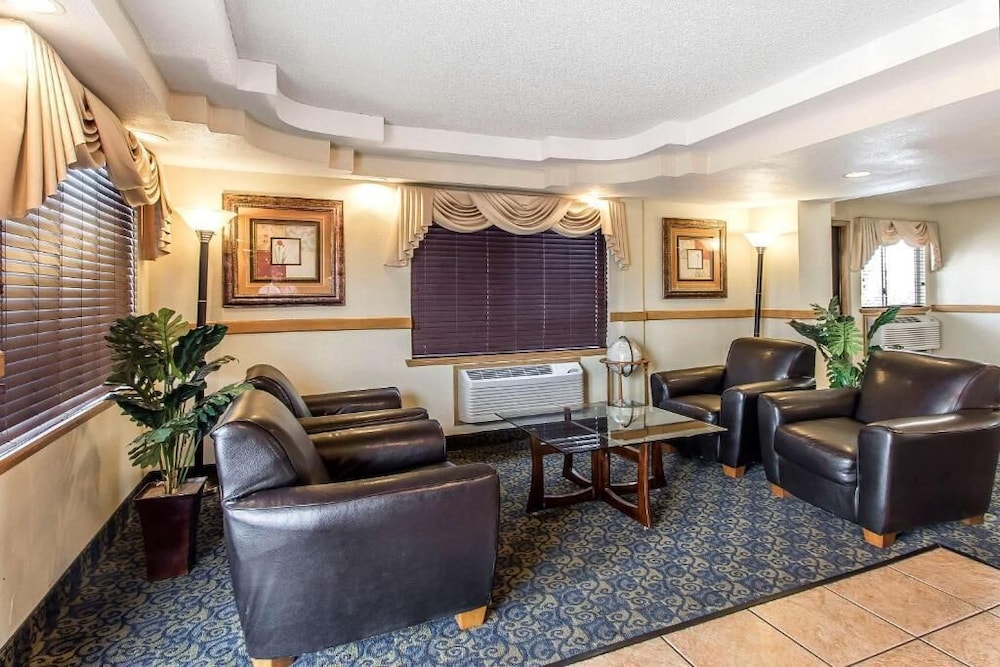 Brentwood Inn - photo 37