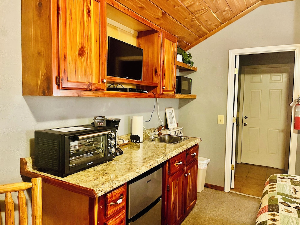Bear Inn Retreat - photo 36