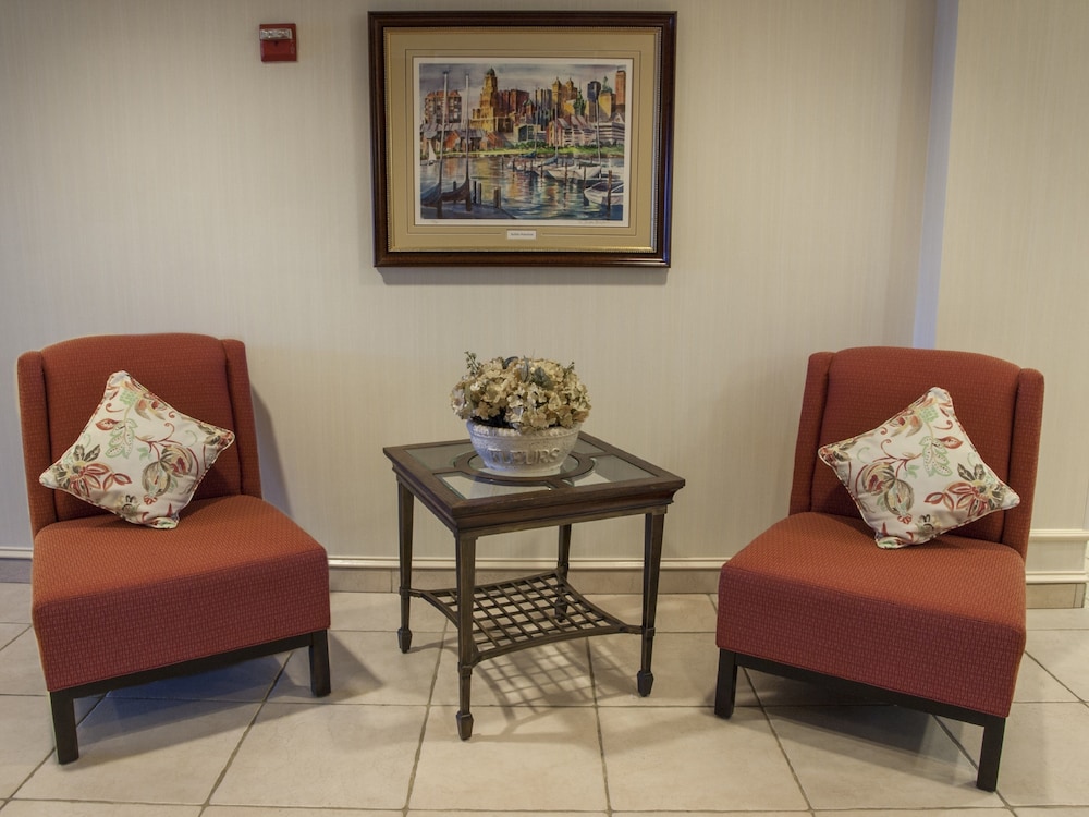 Holiday Inn Express Hotel & Suites Buffalo Airport by IHG - photo 34