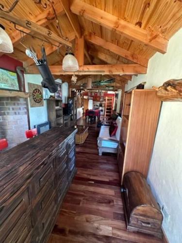 casa al pie del cerro Otto rodeada de bosque. — 4-Star Luxury Hotel in San Carlos De Bariloche, Argentina