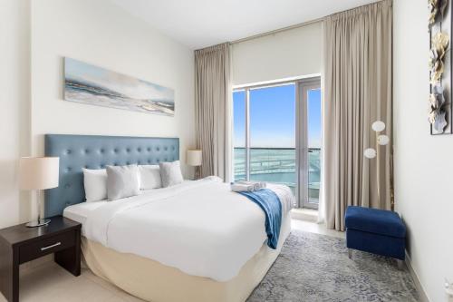Spacious 1 bedroom in Business Bay Close to Downtown — 4-Star Luxury Hotel in Dubai, United Arab Emirates