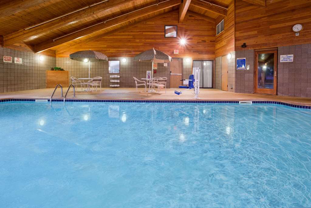 AmericInn by Wyndham Coon Rapids — hotel in Coon Rapids