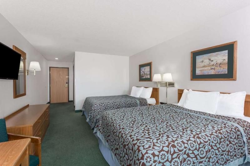 Days Inn Manchester - photo 17