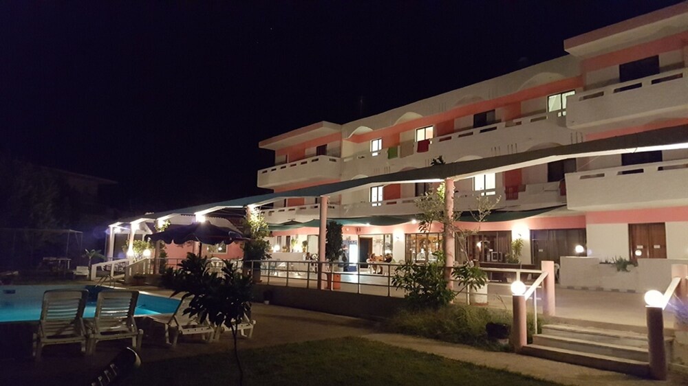 Oleander Aparthotel - carbon neutral hotel in Rodos