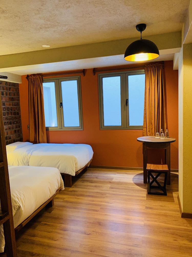 1911 Hotel in Unknown City, Peru