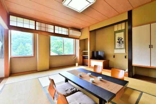 Arya Hotel Alpin Route Vacation STAY 8237 in Omachi, Japan