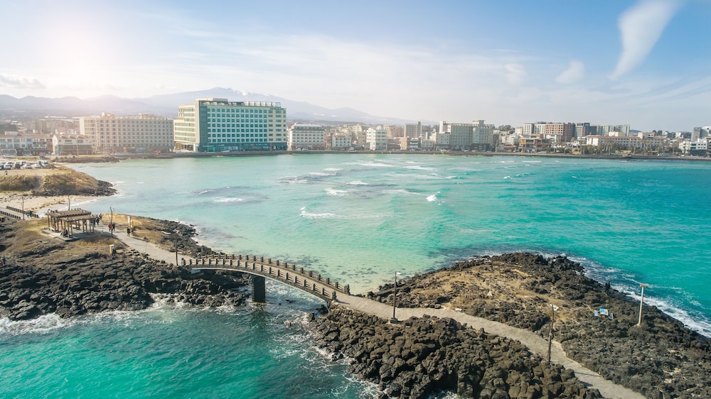 Utop Ubless Hotel Jeju Hamdeok — 4-Star Luxury Hotel in Jeju City, South Korea