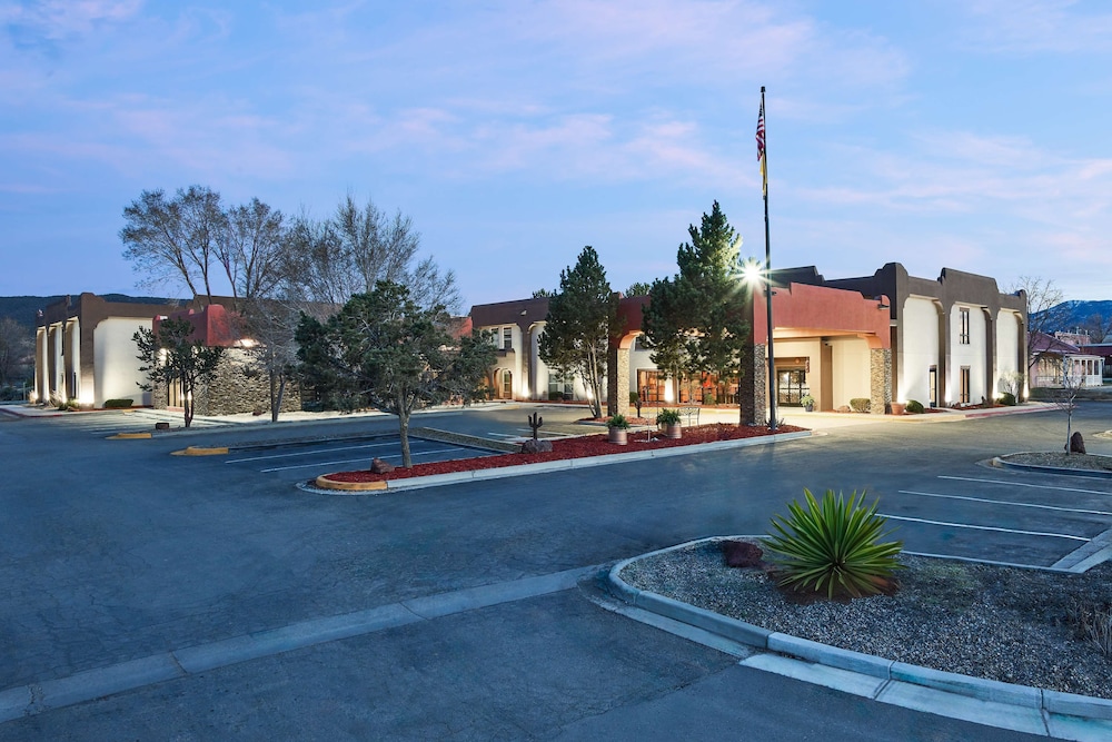 Hampton Inn Taos - featured photo