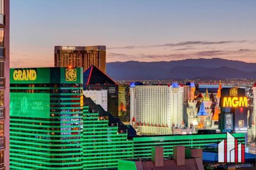 MGM Signature 28 814 1Br 2Ba F1 Pits View Balcony