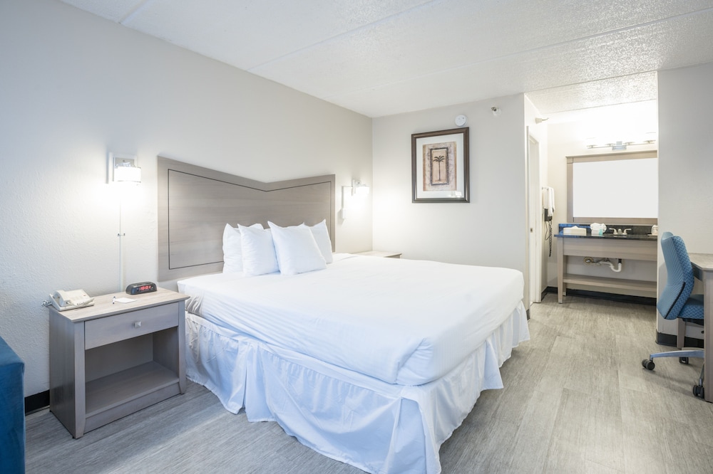 Ocean Coast Hotel At The Beach - photo 19