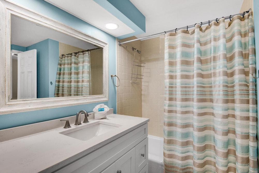 Surfside Resort #1409 - photo 14