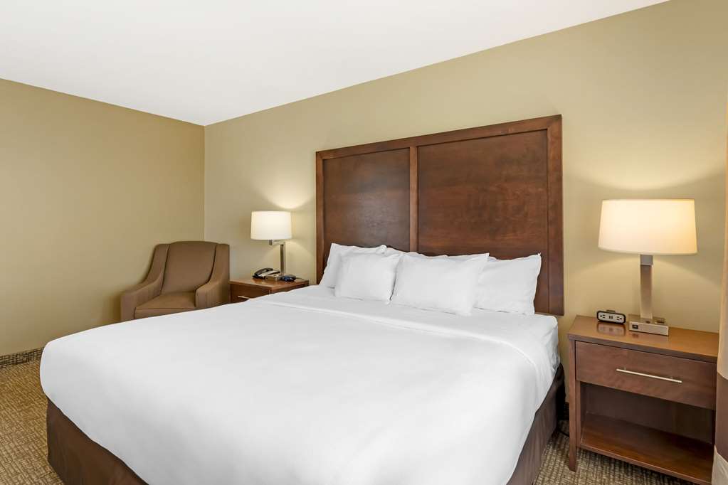 Comfort Inn & Suites Grinnell near I 80 - photo 26