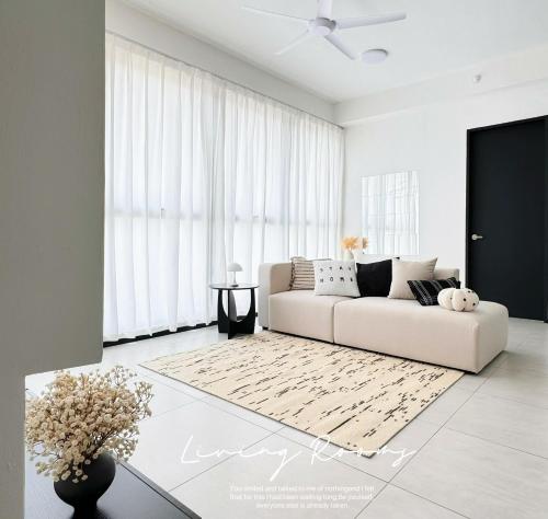 Georgetown Childroom Seaview & Cityview Infinity Pool with 2 Carpark in Unknown City, Malaysia