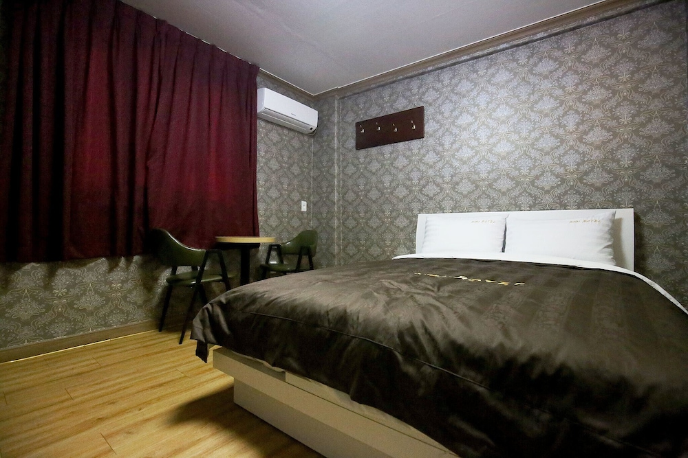 Daejeon Yongjeon XYM pet-friendly hotel Daejeon