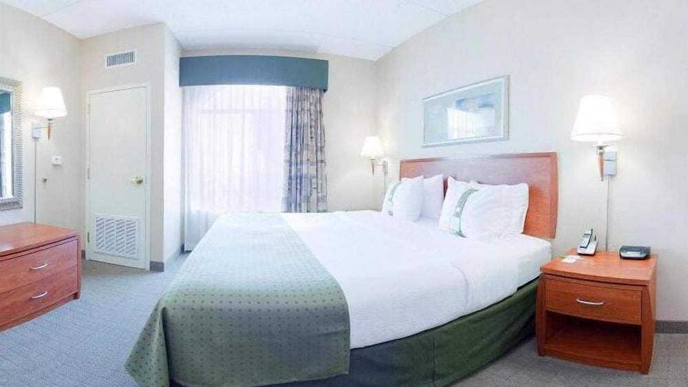 Holiday Inn & Suites Goodyear West Phoenix Area by IHG - photo 7