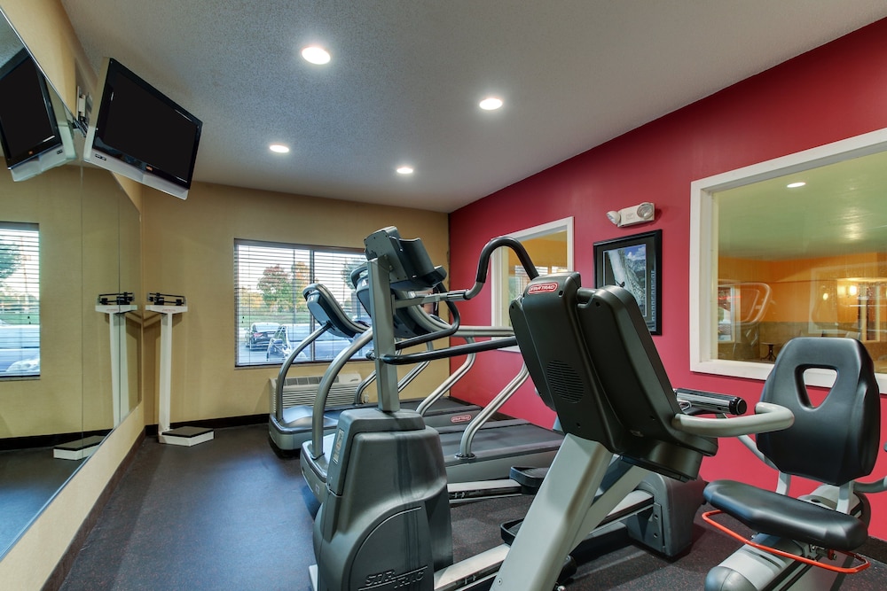 Holiday Inn Express Hotel & Suites Lancaster Lititz by IHG - photo 41