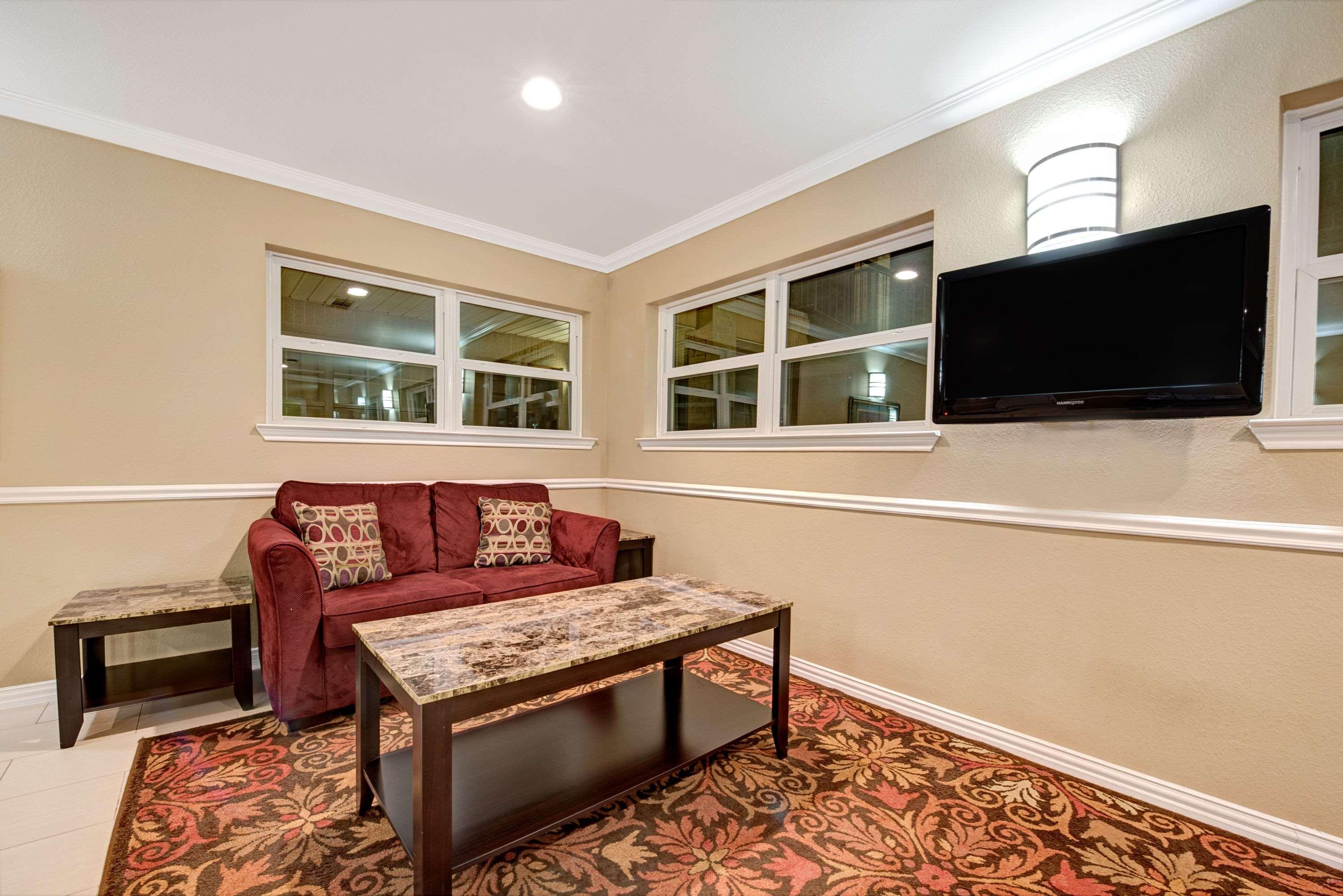 Super 8 by Wyndham Richardson Dallas - photo 14