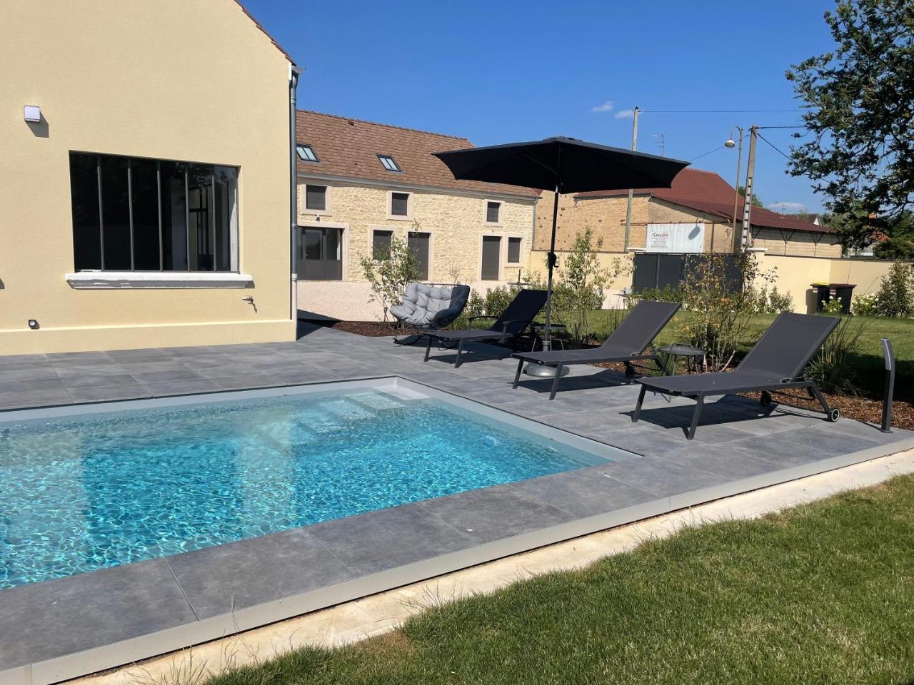 Le Clos Des Gargouilles — 4-Star Luxury Hotel in Bligny-Les-Beaune, France