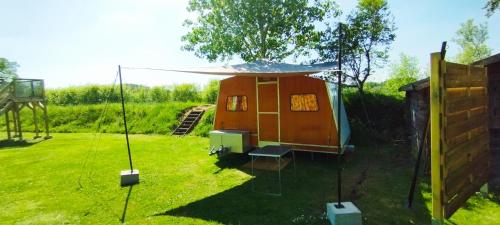 Caravane vintage - last minute hotel in Unknown City