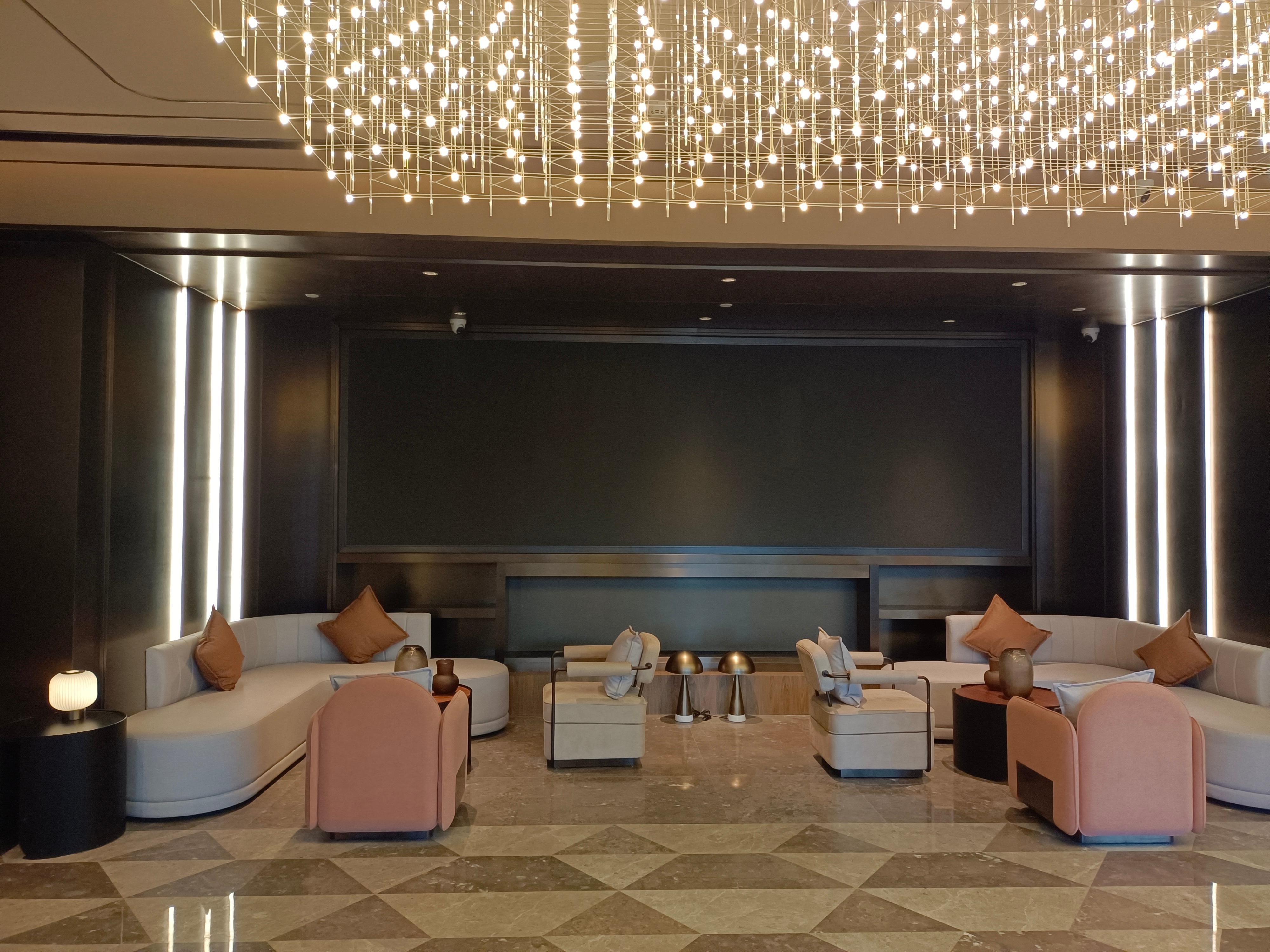 Crystal Orange Hotel Zhuhai Gongbei Port — 4-Star Luxury Hotel in Zhuhai, People's Republic of China