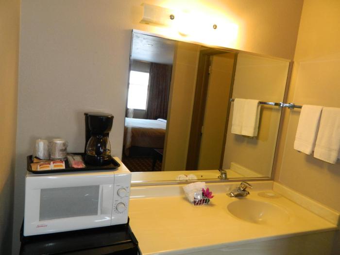 Travelodge By Wyndham Evanston - photo 49