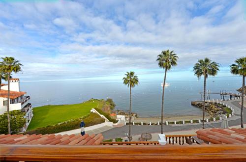 H890 Hamilton Cove Villa 8 90 — 4-Star Luxury Hotel in Avalon, United States