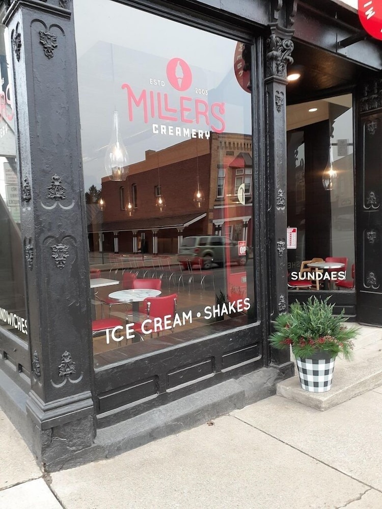 Hotel Millersburg - photo 67