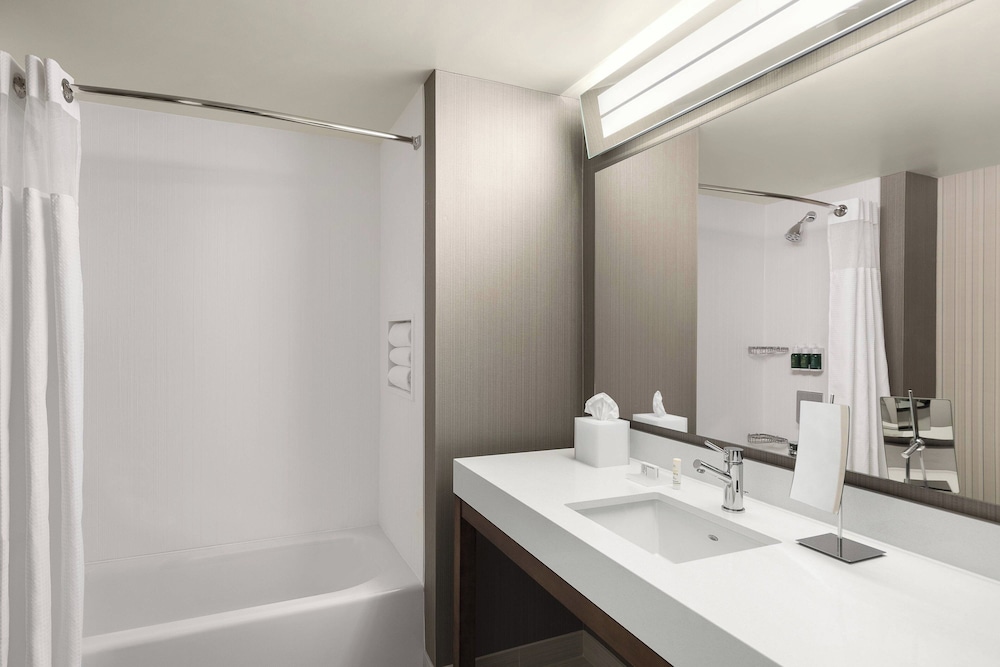 Courtyard By Marriott Seattle Northgate - photo 21