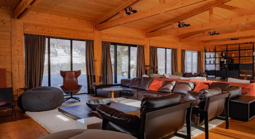 Sami Mta Chalet