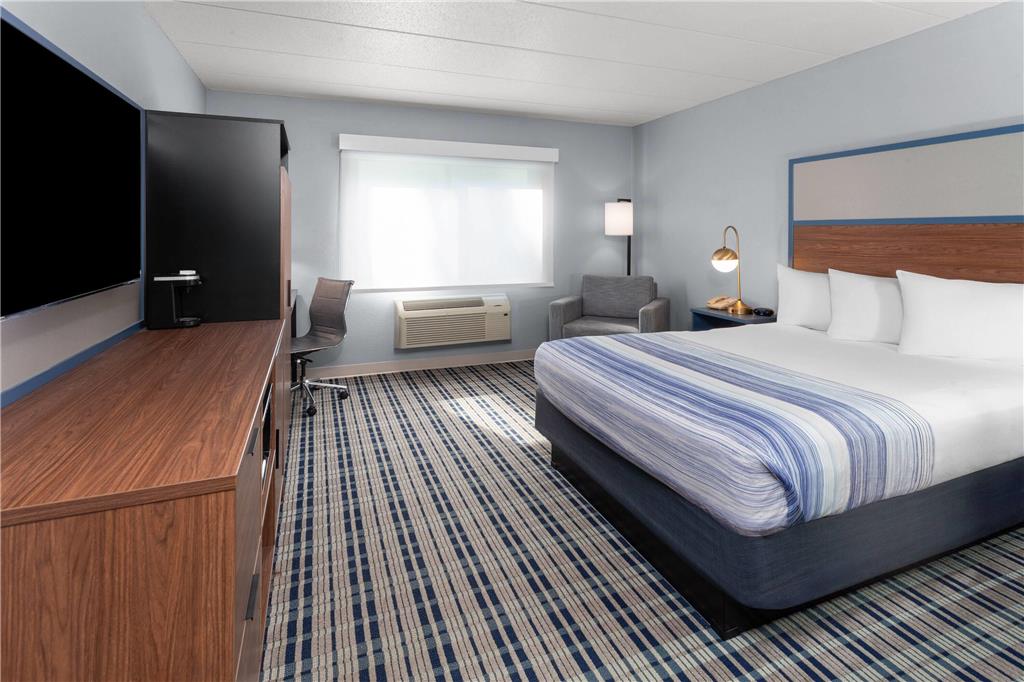 AmericInn by Wyndham West Salem - photo 13