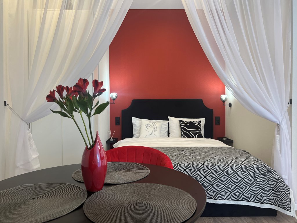 Studiya Red Flat - carbon neutral hotel in Saint Petersburg