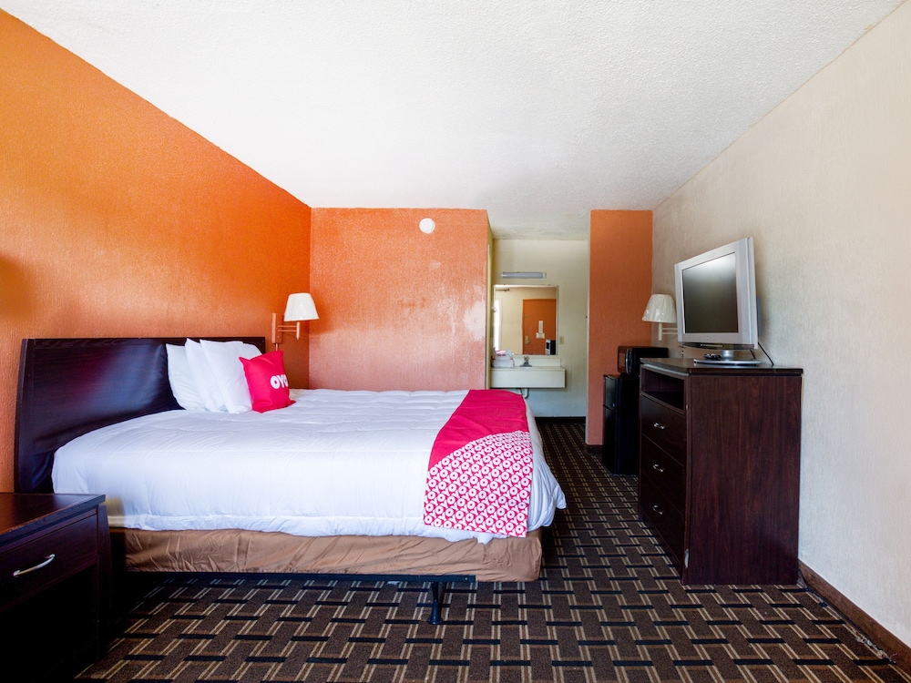 OYO Hotel Pensacola I 10 & Hwy 29 - photo 7
