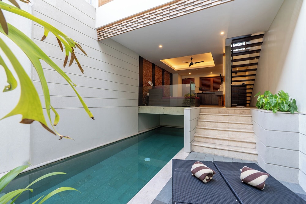 Villa Kayu Raja — 4-Star Luxury Hotel in Seminyak, Indonesia