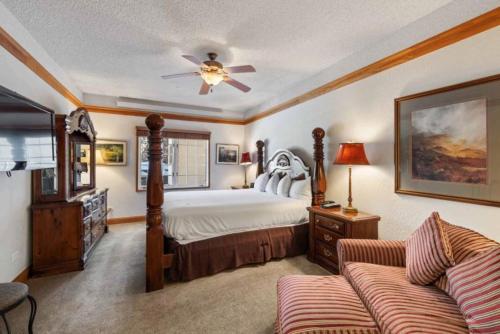 The Charter at Beaver Creek F215 in Beavercreek, United States