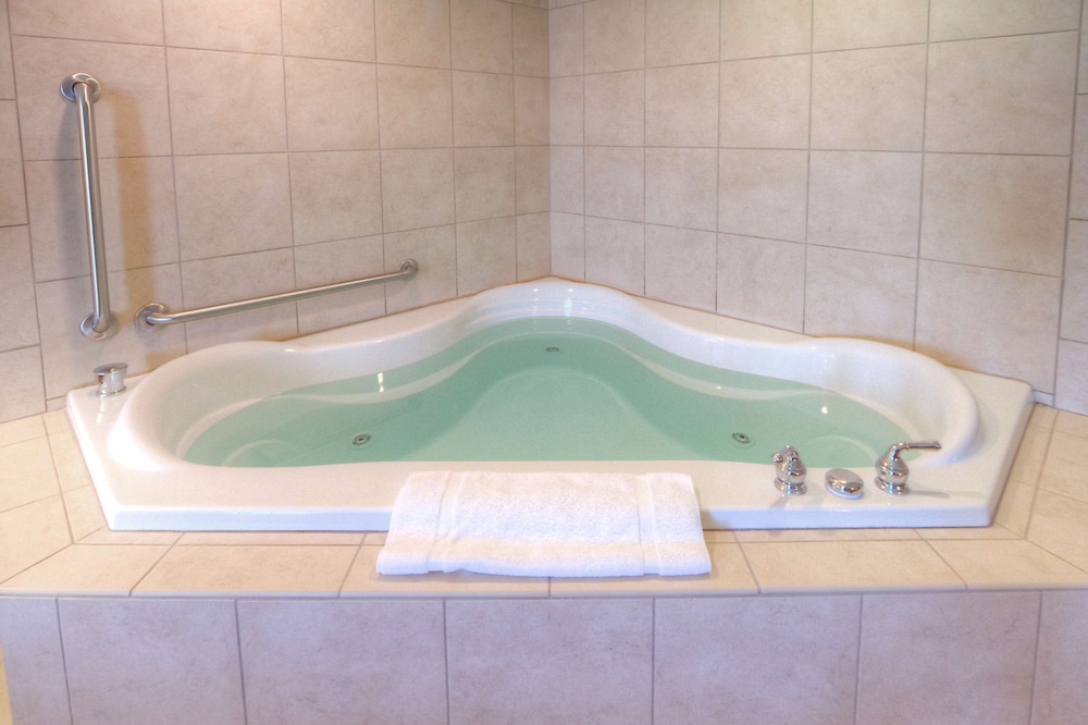 Hilton Garden Inn Great Falls - photo 41