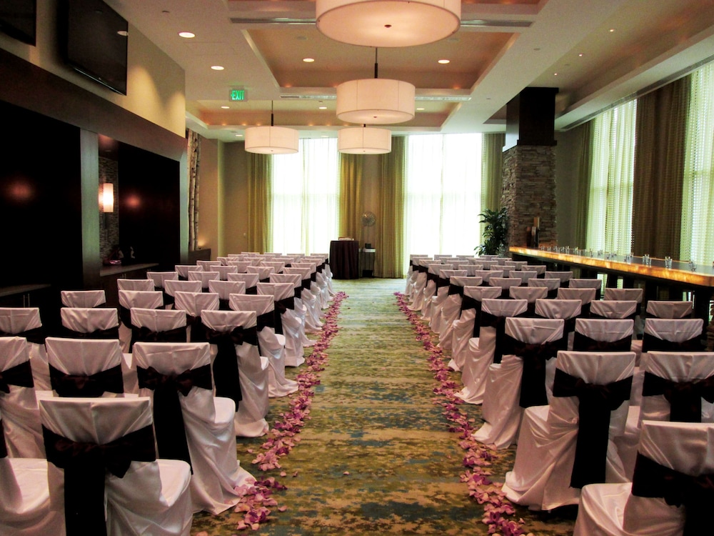 Embassy Suites by Hilton Denver Downtown Convention Center - photo 51