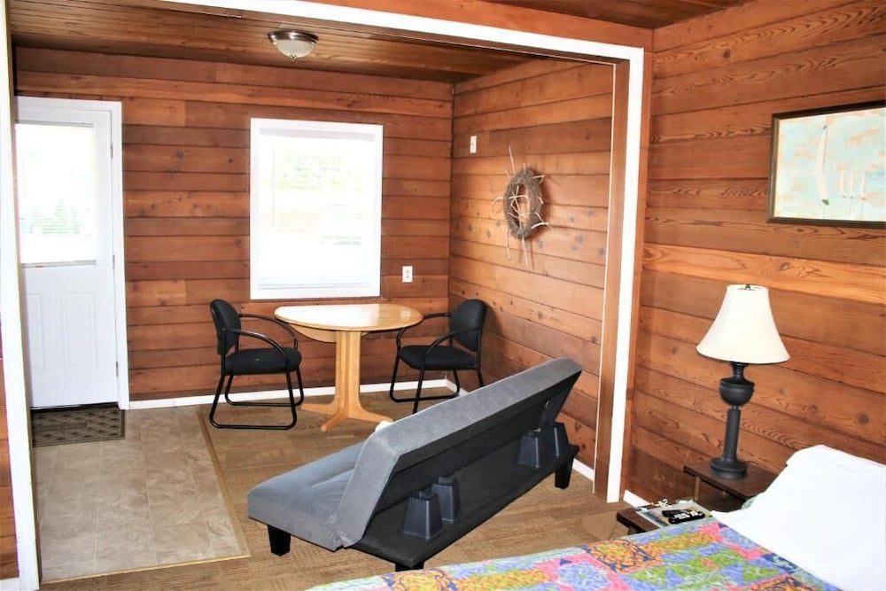The Lowtide Motel - photo 53