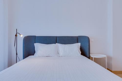 AL Oceano T2 Frente Mar Quarteira — 4-Star Luxury Hotel in Quarteira, Portugal