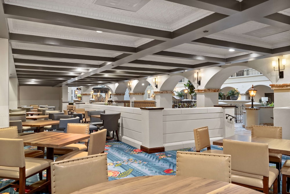 Embassy Suites by Hilton Los Angeles LAX South El Segundo - photo 42