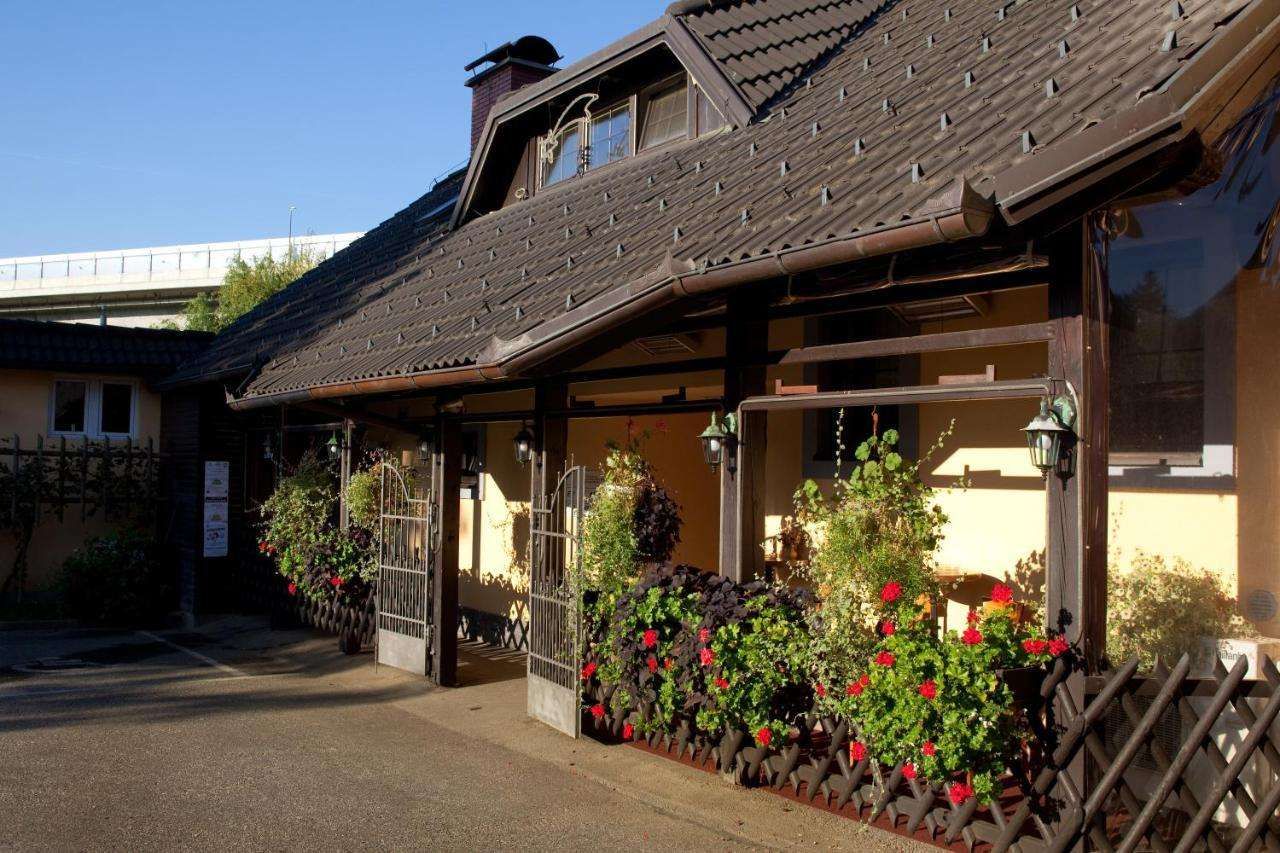 Črni Baron Pension Black Baron — 4-Star Luxury Hotel in Maribor, Slovenia