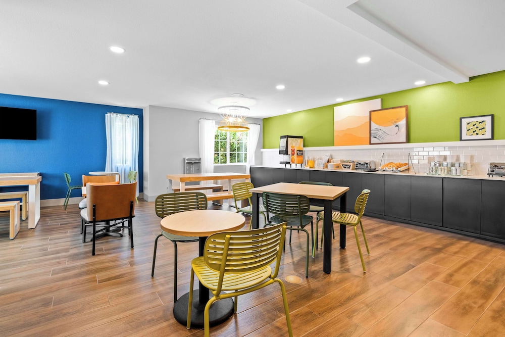 Spark by Hilton Modesto - photo 18