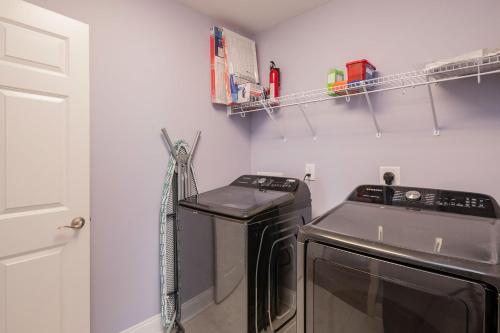 Ocean Wind by Oak Island Accommodations - photo 17