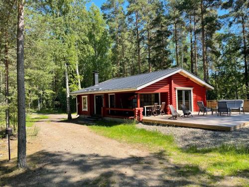Säilöksen Lomahuvilat — 4-Star Luxury Hotel in Luhanka, Finland