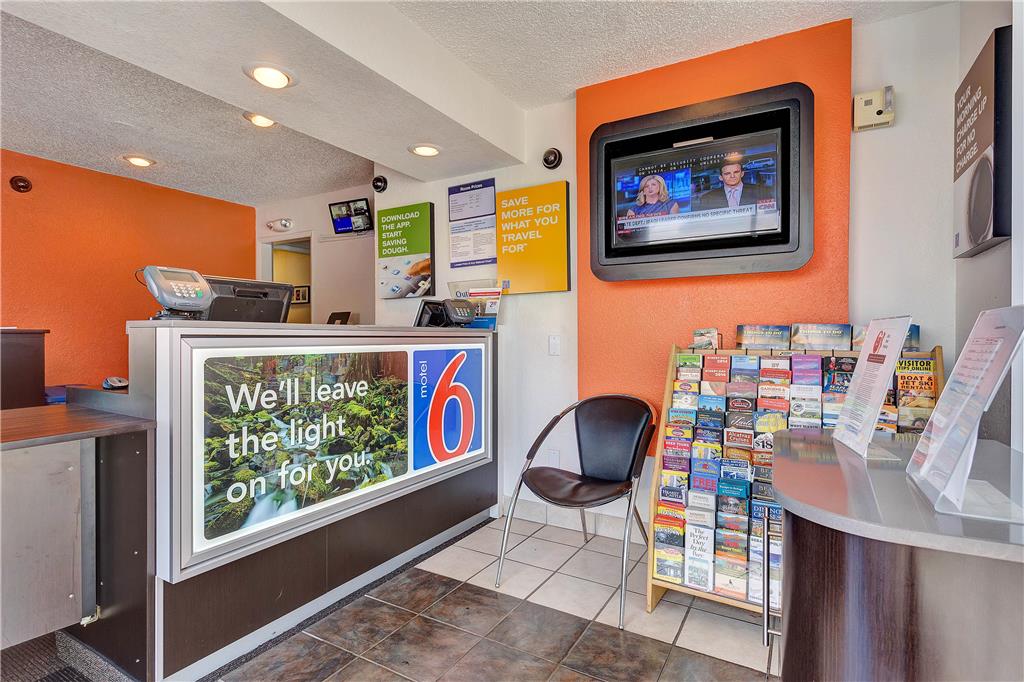 Motel6 Santa Rosa South - photo 20