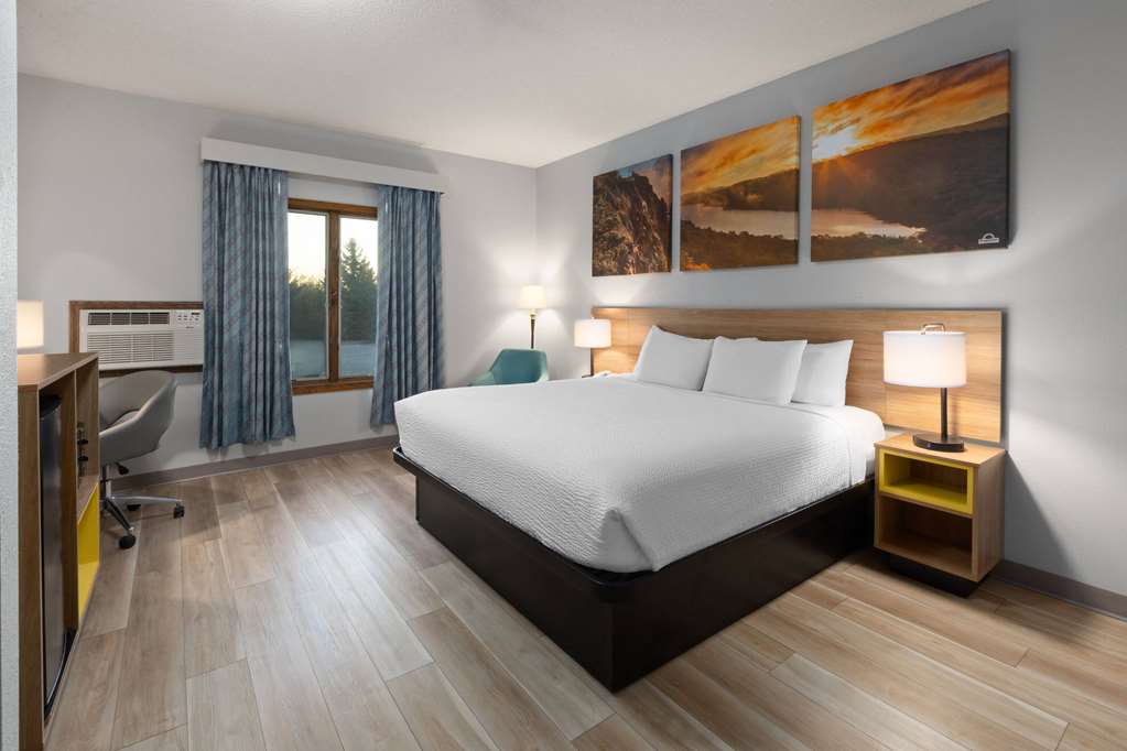 Days Inn by Wyndham Hutchinson - photo 11