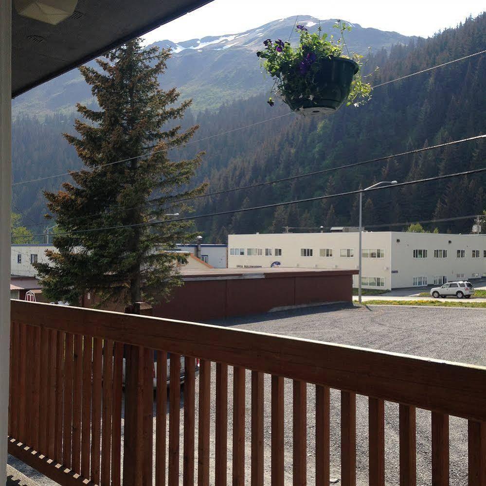 Fourth Avenue Lodging - photo 6